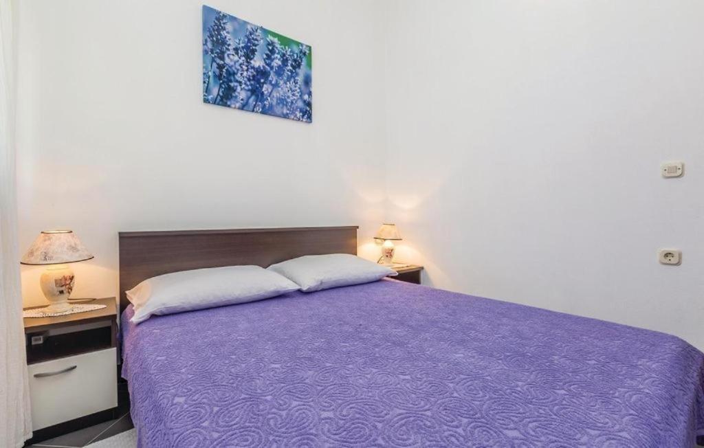 Apartmani Ivankovic Karlobag Ngoại thất bức ảnh