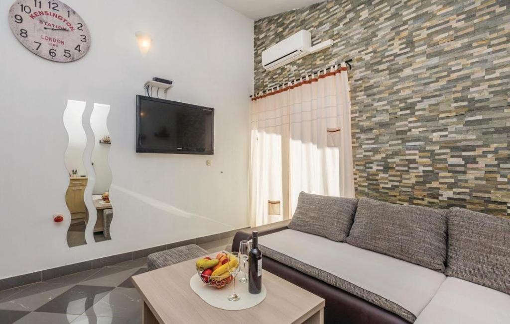 Apartmani Ivankovic Karlobag Ngoại thất bức ảnh